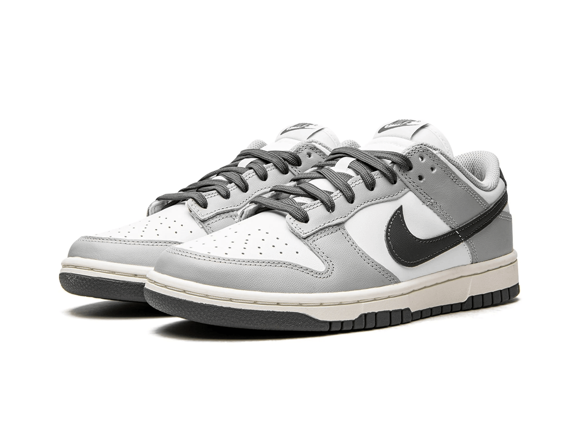 Nike Dunk Low Light Smoke Grey 