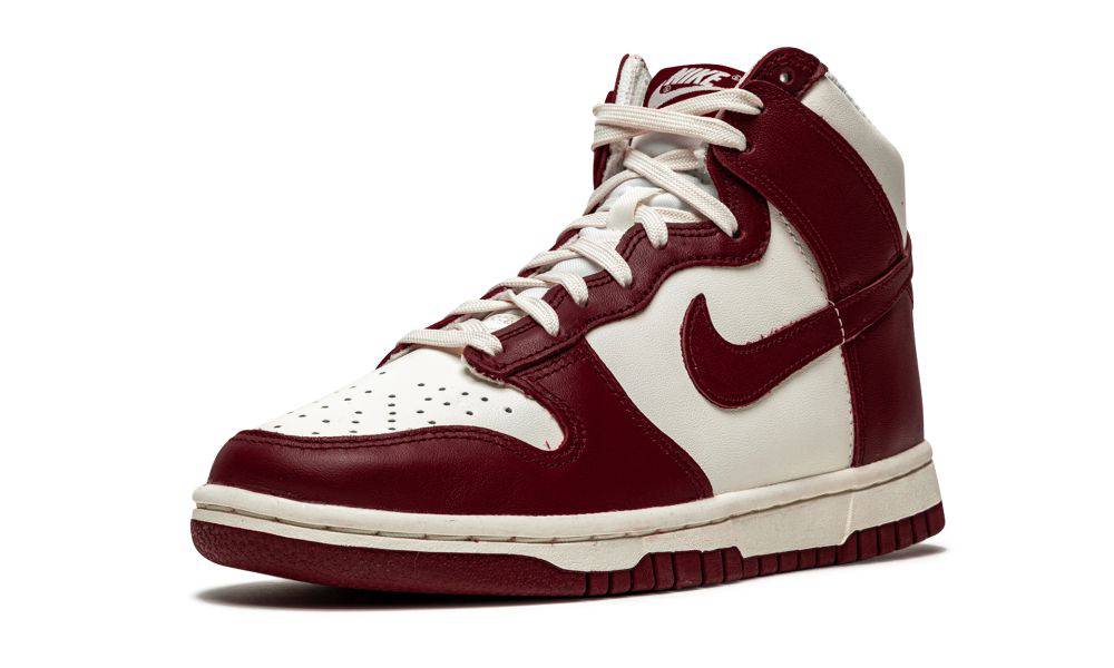 Nike Dunk High Team Red